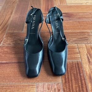 Vintage Prada Sling backs ( Never worn ) Made in Italy - 90s Heels - Size 38